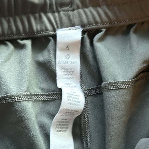 Lululemon Stroll At Sundown 3" Shorts - Picture 4 of 7